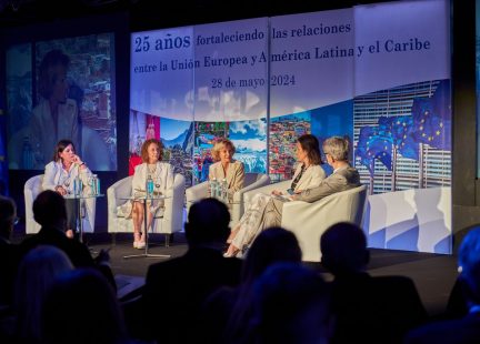 Evolución de las relaciones entre la Unión Europea y América Latina y el Caribe. Retos a futuro