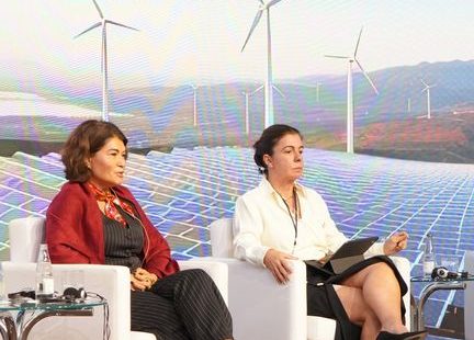 Elbia Gannoum, Presidente ejecutiva de la Asociación brasileña de Energía Eólica, ABEEólica  y  Laura Porto, Directora Ejecutiva de Renovables del Grupo Neoenergia